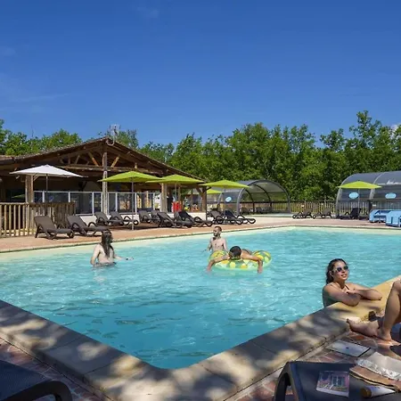 4 Etoiles - Piscine - Eeieab
